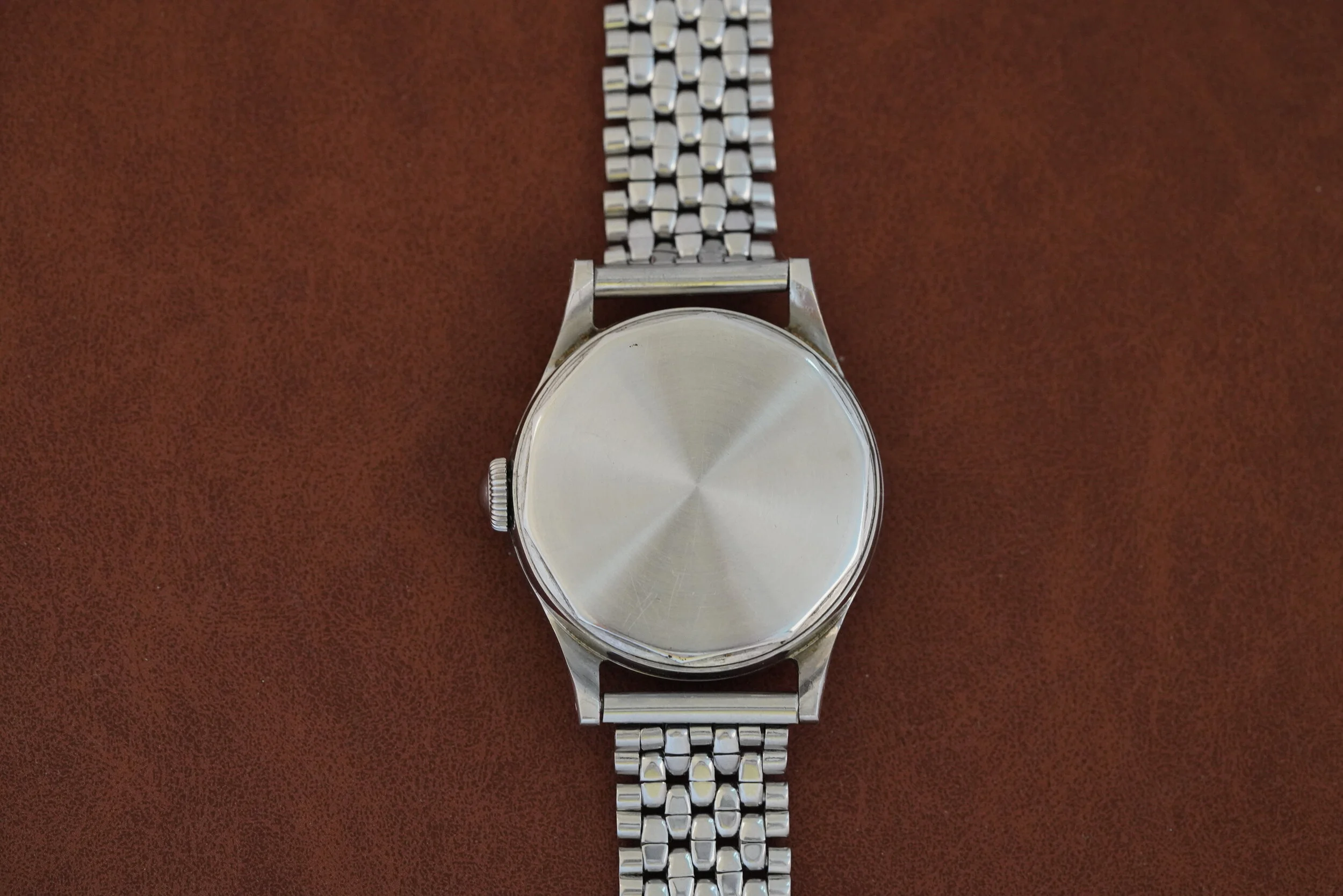 Patek Philippe steel watches　高級時計 Ultra-Rare Patek Philippe ref. 565 from 1944 in stainless steel